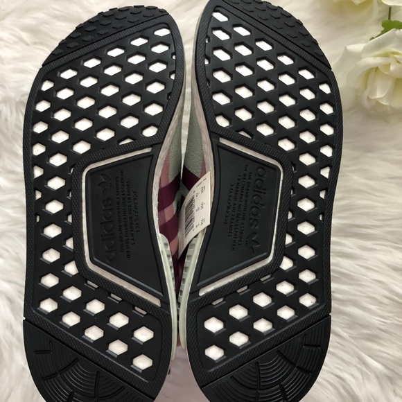 NWT Adidas NMD_R1 shoes - Picture 4 of 7